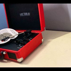 Victrola Bluetooth Suitcase Record Player